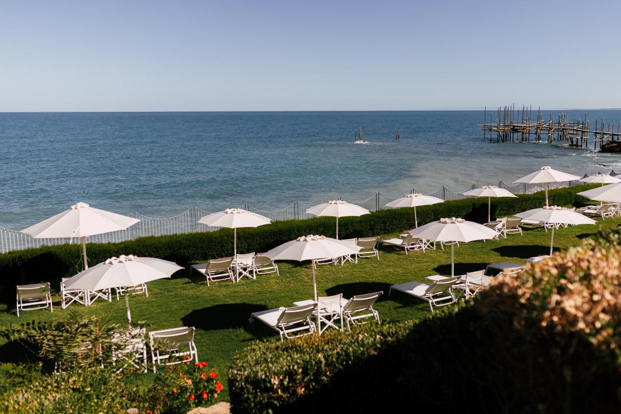 Baia Delphis Resort Vasto Exterior foto